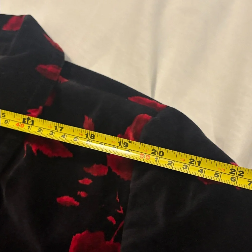 Talbots black velvet blazer red roses SZ 18 3/4 length sleeves 100% Cotton lined - Picture 7 of 15